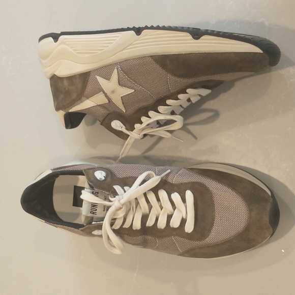 New Golden Goose Men's Lace Up Running Sneakers - Picture 7 of 14